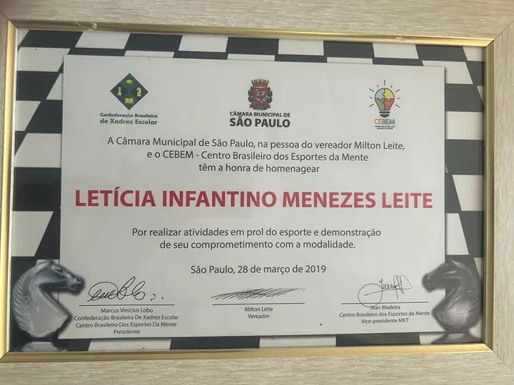 Certificado de homenagem da Câmara Municipal de São Paulo.